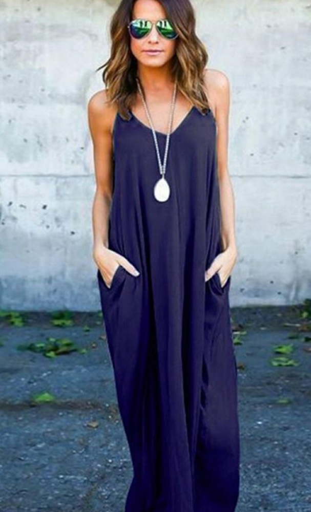 ⭐🆕Deep double v-neck navy maxi dress